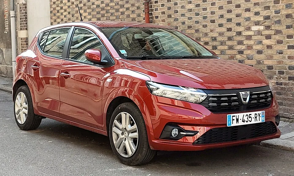 Dacia Sandero de segunda mano, coche barato y práctico para noveles